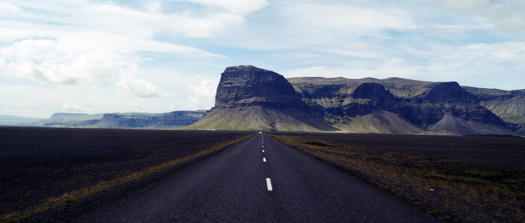 photo Islande paysage cote Sud road montagne