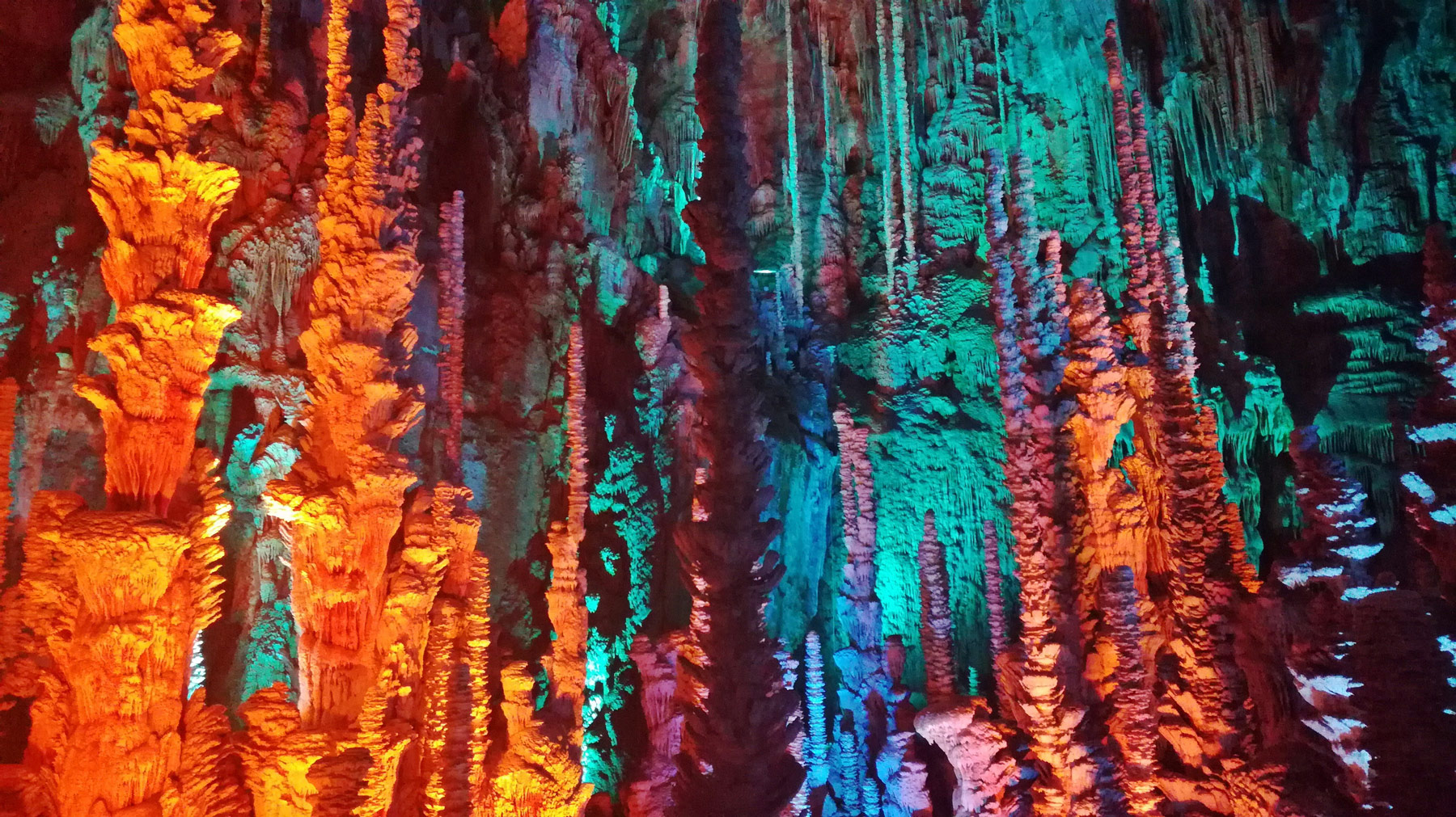 photo gorges de Tarn grotte de l’Aven Armand